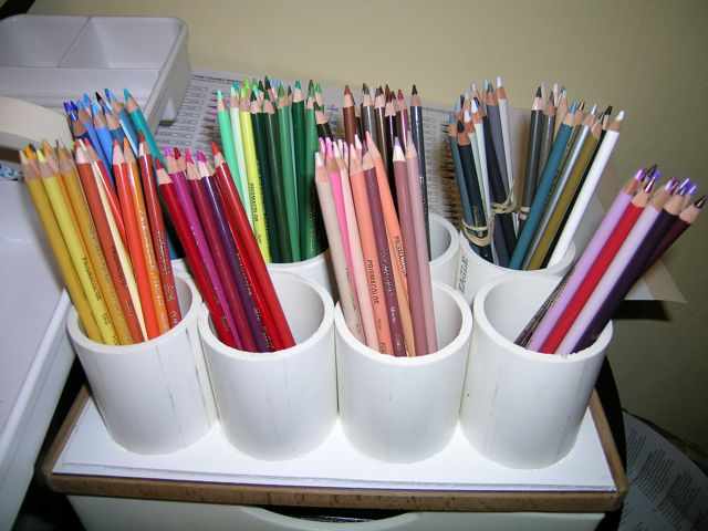 Organizing a large set of colored pencils
